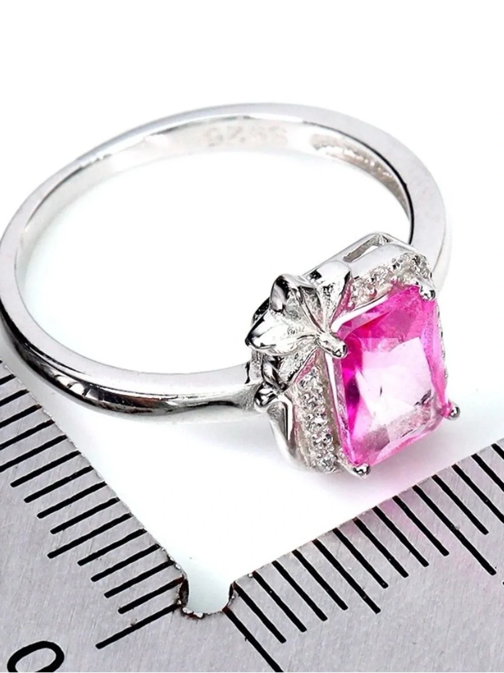 1.5ct Pink Topaz white Sterling Silver Ring floral flower design